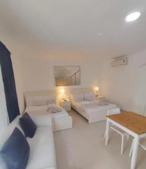 Coral Studios Pool View - Playa Los Corales Punta Cana