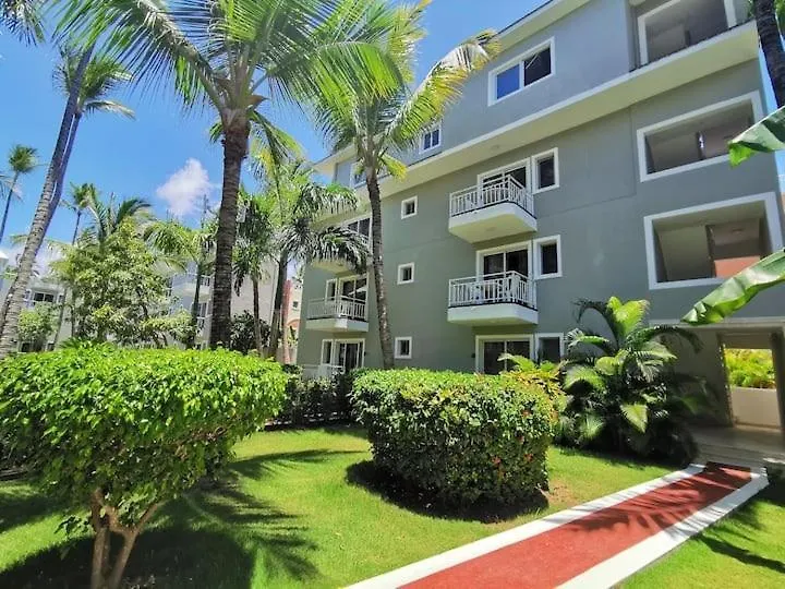 Coral Studios Pool View - Playa Los Corales Punta Cana